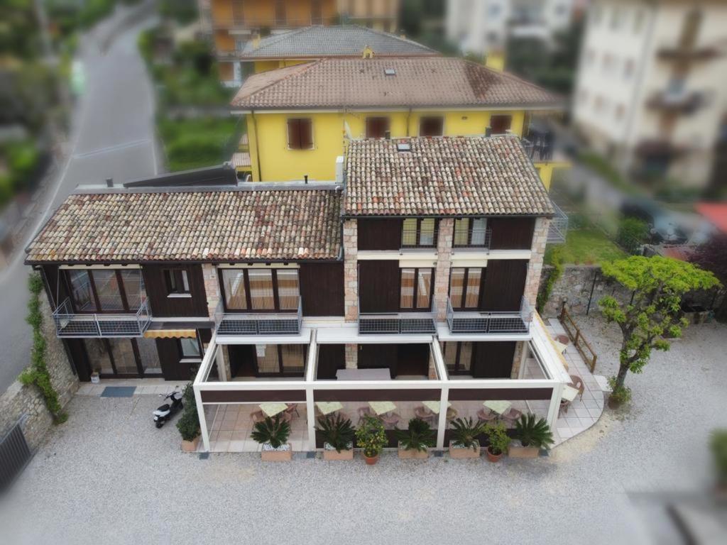 Garni Onda Hotel Тори дел Бенако Екстериор снимка