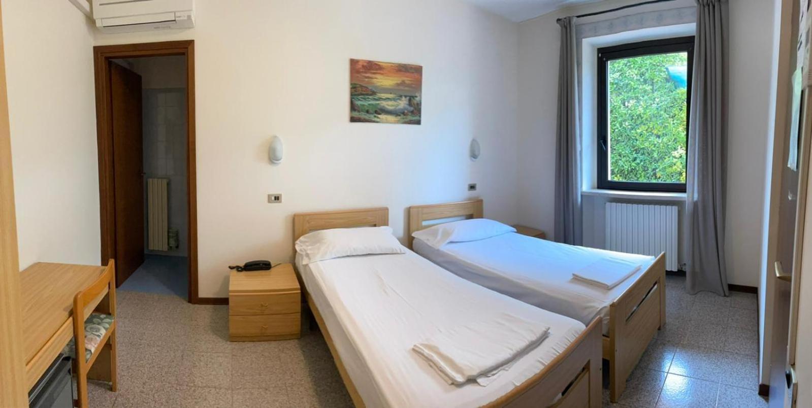 Garni Onda Hotel Тори дел Бенако Стая снимка
