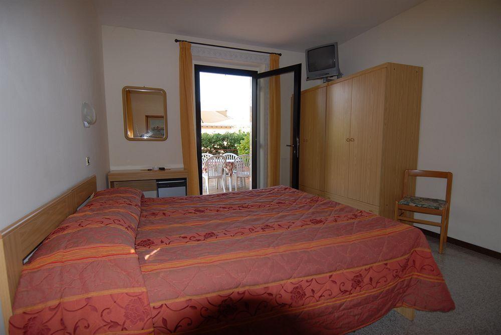 Garni Onda Hotel Тори дел Бенако Екстериор снимка