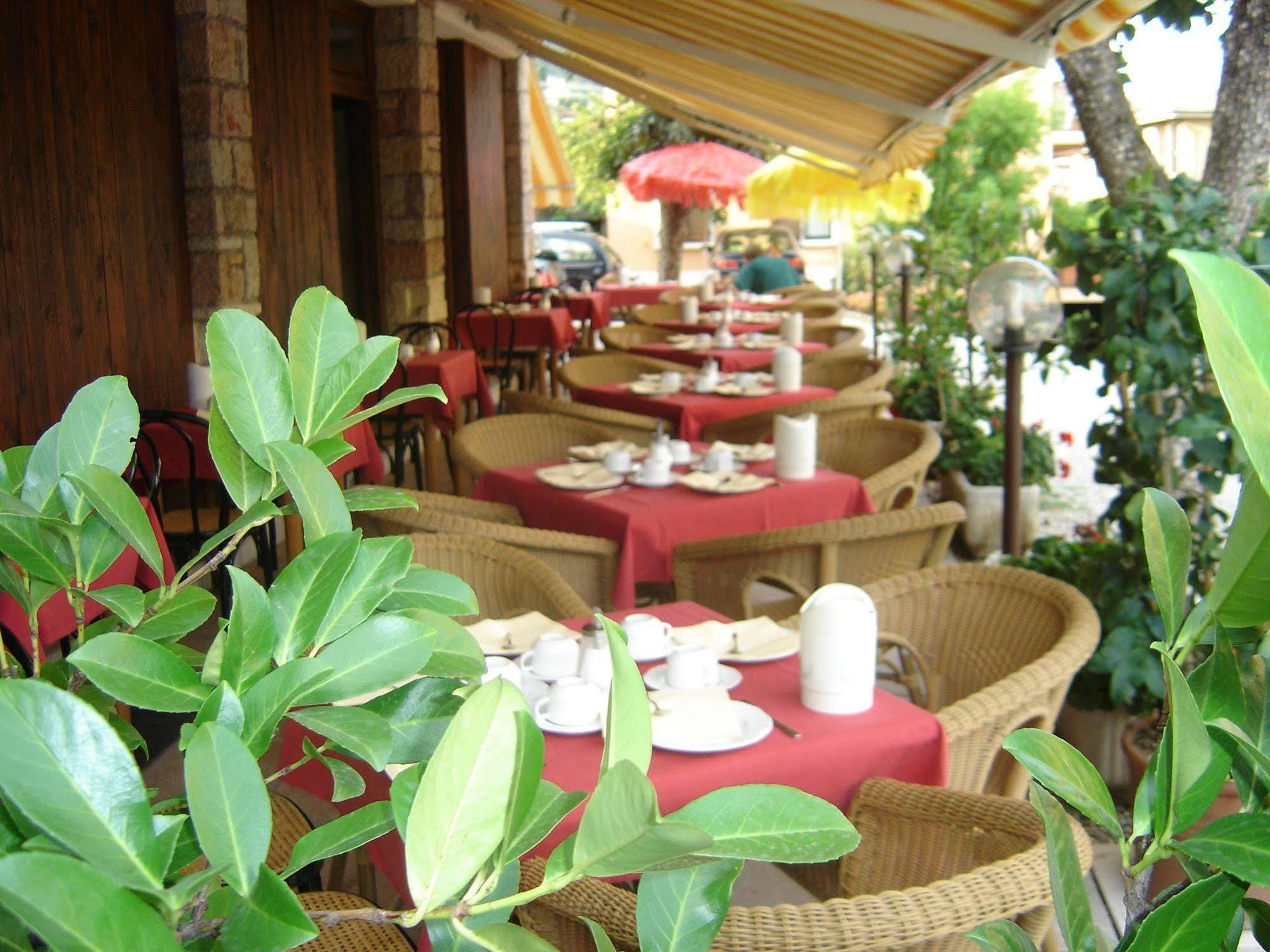 Garni Onda Hotel Тори дел Бенако Екстериор снимка