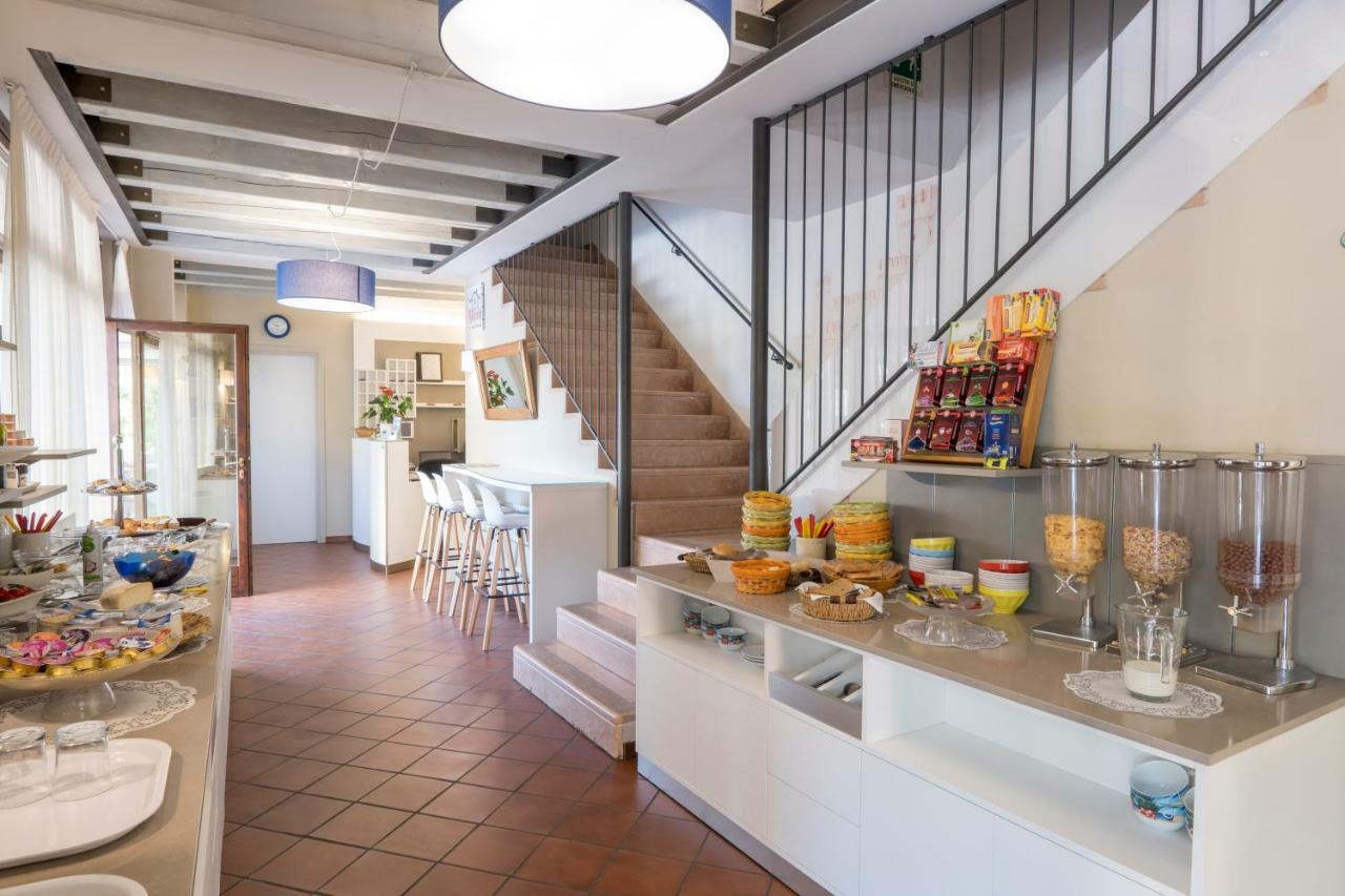 Garni Onda Hotel Тори дел Бенако Екстериор снимка